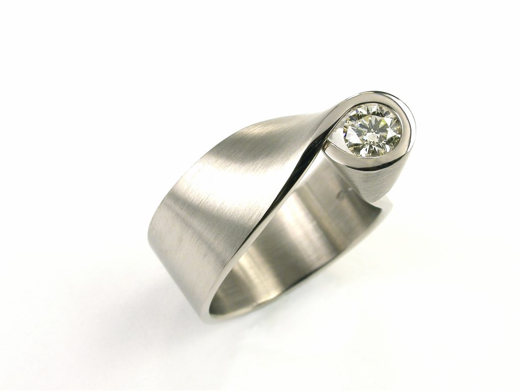 LÖS 18ct Gold Ring
