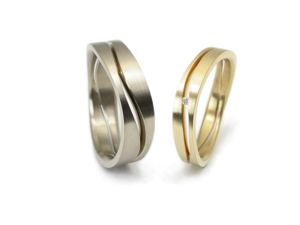 Muze 18ct Gold Ring