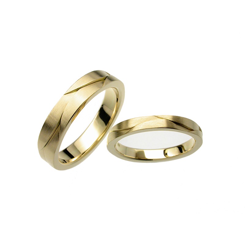 Twine 18ct Gold Ring